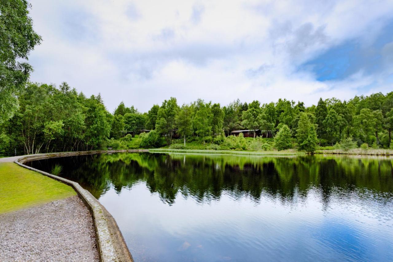Macdonald Lochanhully Resort キャルブリッジ エクステリア 写真
